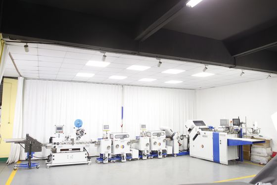 Macchina per piegare ed etichettare volantini farmaceutici ad alta velocità Larghezza 480/600 mm Esterno