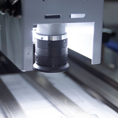 Follettino esterno con apparecchio fotografico per l' ispezione delle istruzioni per il farmaco